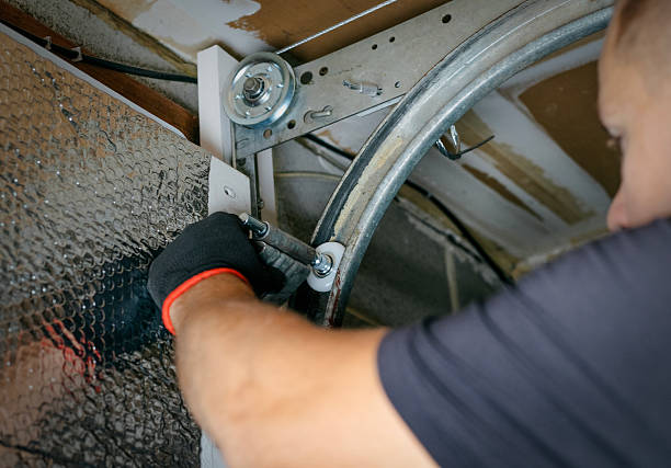 Affordable Garage Door solutions in Bellair-Meadowbrook Terrace, FL